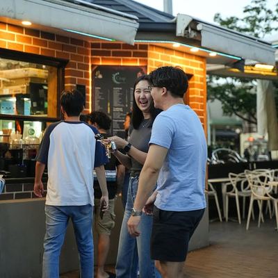 @cafecropsydney 게시물: Saying goodbye to last year and welcoming the new year at Café Crop with smiles! (2024.12.30)