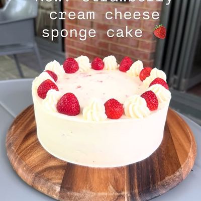 @cafetiara_ 게시물: New cake menu at Cafe Tiara! Soft, creamy, and bursting with fresh strawberry sl (2026.01.25)