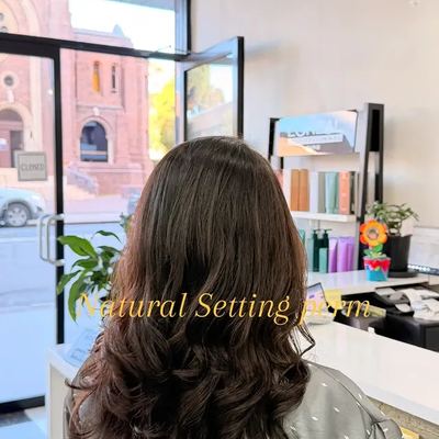 @glowhairlab.syd 게시물: Ready to wake up with gorgeous curls? This setting perm creates long-lasting vol (2026.07.15)