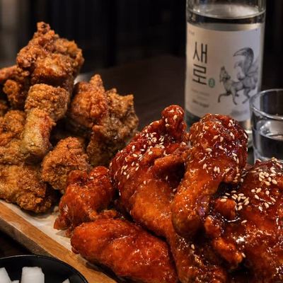 @gogiyo_perth 게시물: Korean Fried Chicken doesn’t only go with beer, soju actually works really well  (2026.06.12)