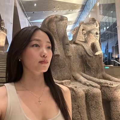 @h.rin.y2 게시물: Like a Nefertiti queeeeen 🇪🇬 #egypt (2026.05.21)