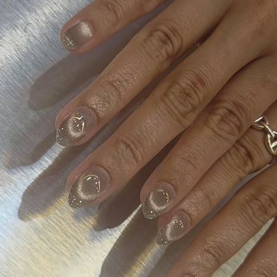 @kimsunyoung_strathfield 게시물: ✨️✨️ #magneticnail #catseyenails #sydneynailshop #sydneynail #frenchnail (2026.09.27)