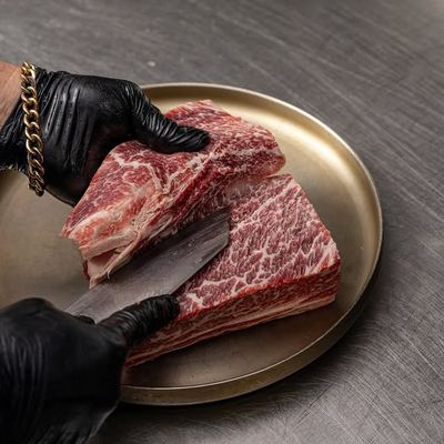 @kogikoreanbbq 게시물: Beautiful marbling.⁠ Buttery texture.⁠ Unforgettable flavour.⁠ Premium wagyu des (2026.10.01)