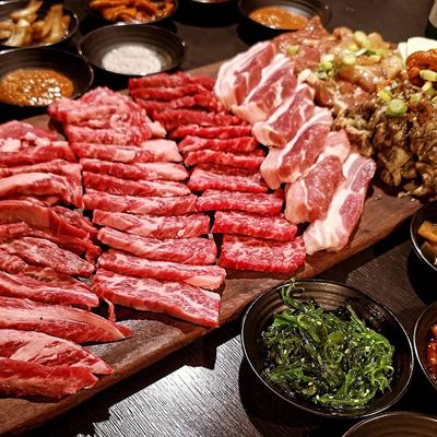 @ktown_neutralbay 게시물: Just good food and good company at K-Town 🥩🥢 🕒 Hours: Lunch: Saturday & Sunday f (2026.09.25)
