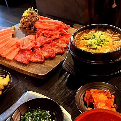 @ktown_neutralbay 게시물: Keep it easy. Keep it K-Town. 🇰🇷 🕒 Hours: Lunch: Saturday & Sunday from 12:00 PM (2026.09.26)