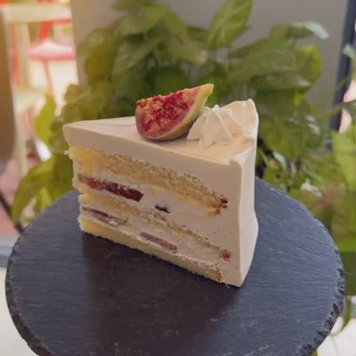@perth_camelliacafe 게시물: ✨ We’re Open! ✨ Come in and treat yourself to something special today! 🍰 We’re e (2025.02.11)