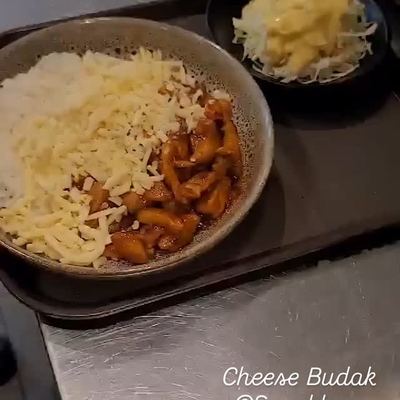 @seoulbros_perth 게시물: #seoulbrosperth #koreanrestaurant #cheese buldak#spicy food (2024.09.21)