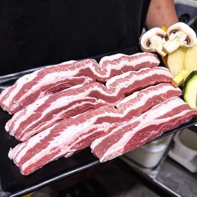 @ssam.korean 게시물: Thick cut premium pork belly + a sizzling grill = you already know it’s going to (2026.09.25)