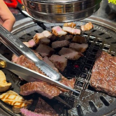 @thegogi_k.bbq 게시물: @thegogi_k.bbq . . Special meat menu Chilled Wagyu Denver Steak from Australia O (2026.02.23)